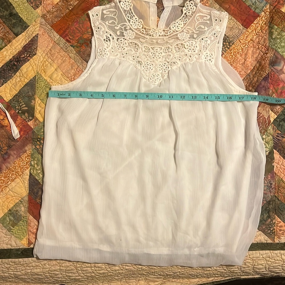 RW&Co sleeveless blouse